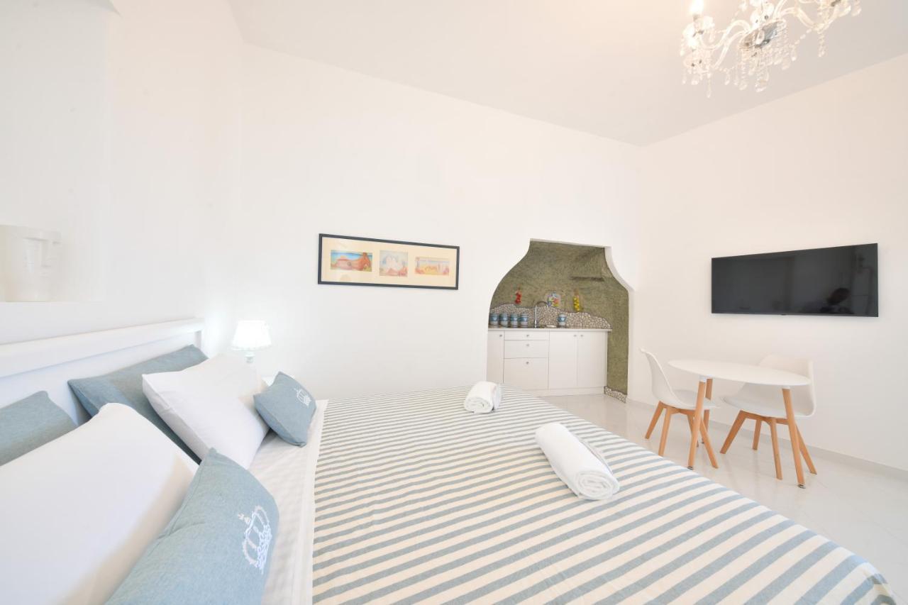 King Suite - Luxury Rooms Forio  Bagian luar foto